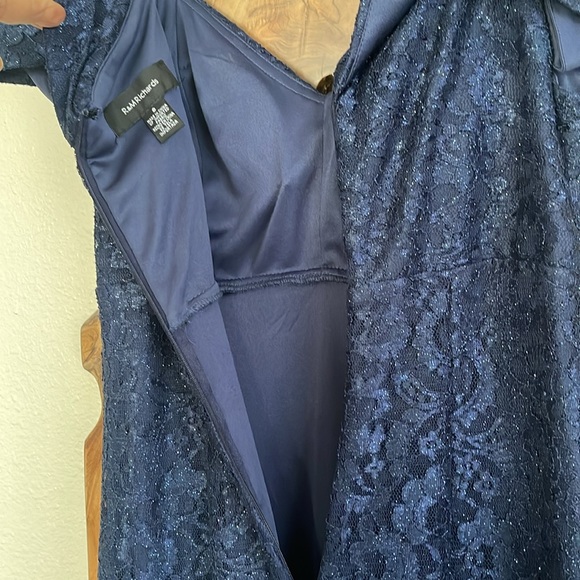 R & M Richard’s Full Length Blue Gown Size 8 Off Shoulder Lace Sweetheart Neck - Picture 7 of 11